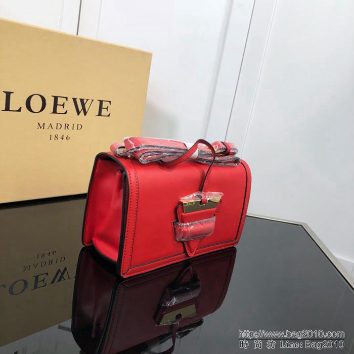 LOEWE羅意威 原單品質 Barcelona三角包 L01582016 最新概念款 牛皮肩背斜挎包  jdl1144